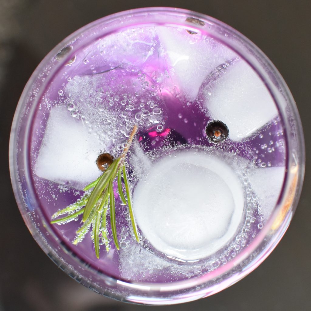 bicchiere gin tonic
